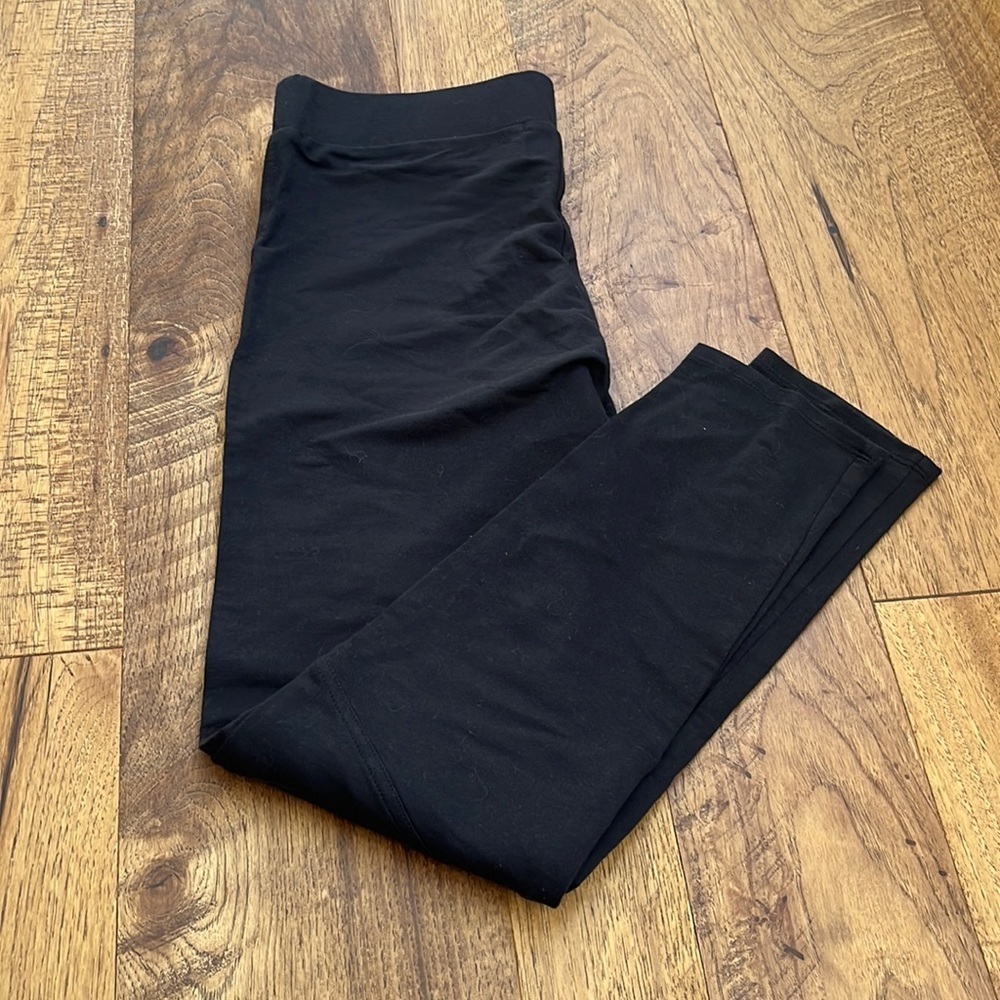 Monrow Woman’s Black Leggings Size M